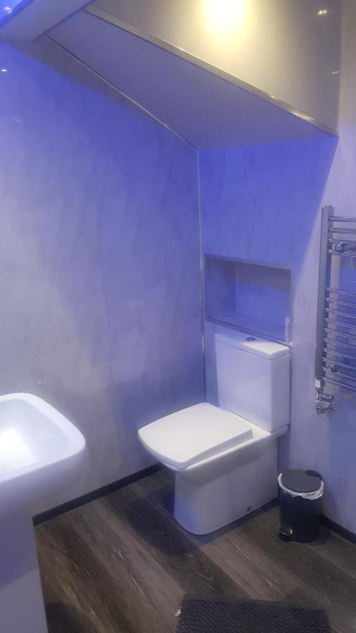 Highfields Living - All Rooms Ensuite- Free Wifi- Free Local Parking 셰필드 외부 사진
