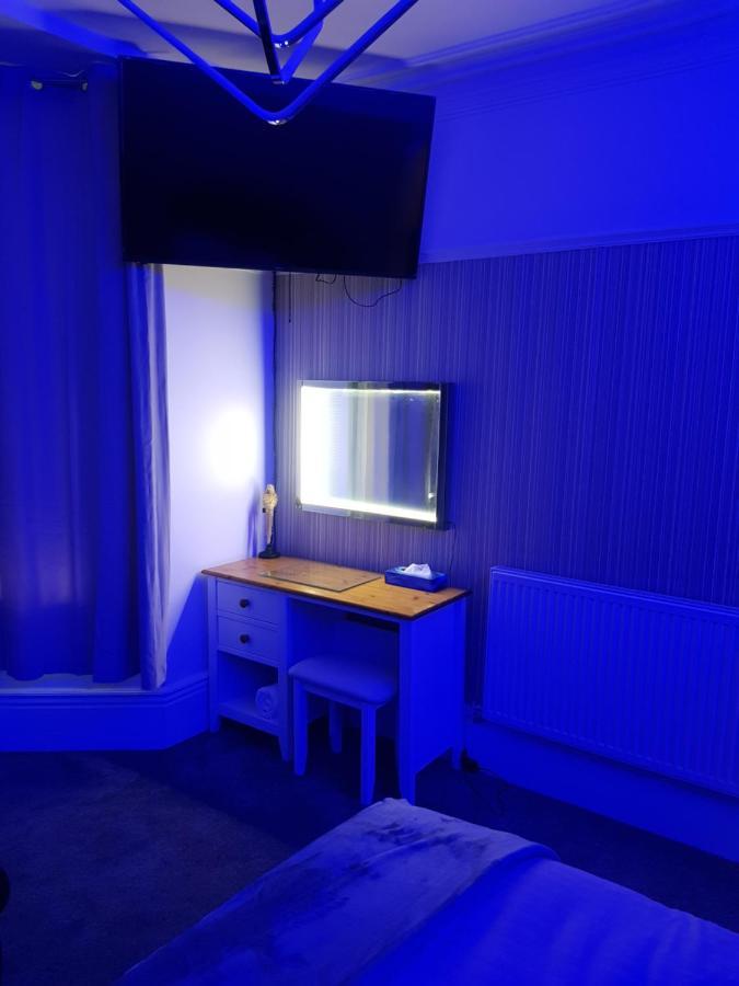 Highfields Living - All Rooms Ensuite- Free Wifi- Free Local Parking 셰필드 외부 사진